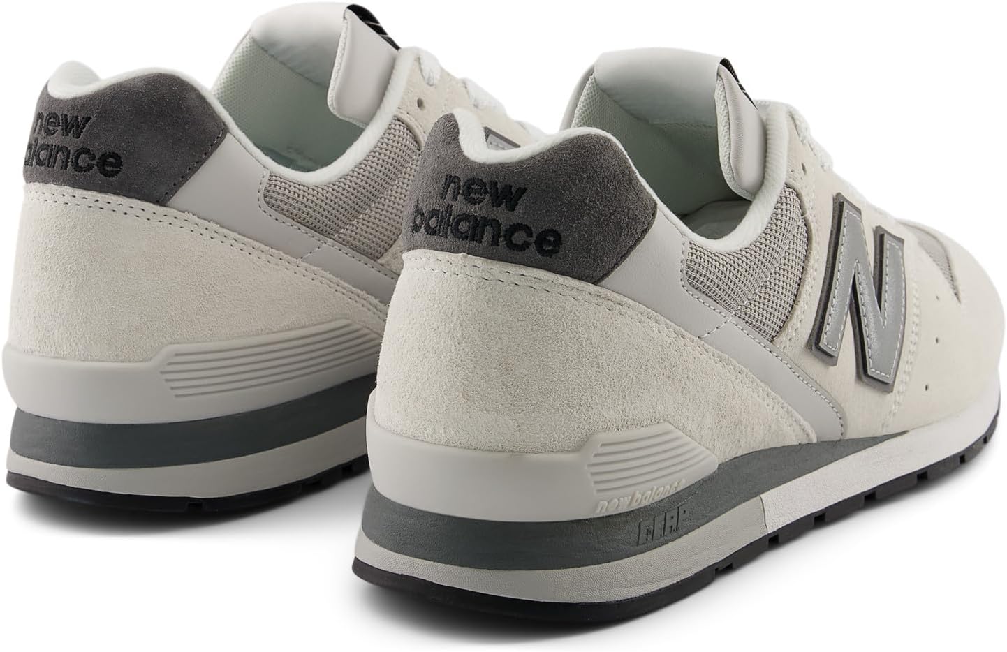 New Balance 996のかかととロゴ